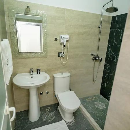 Eden Hotel 3*